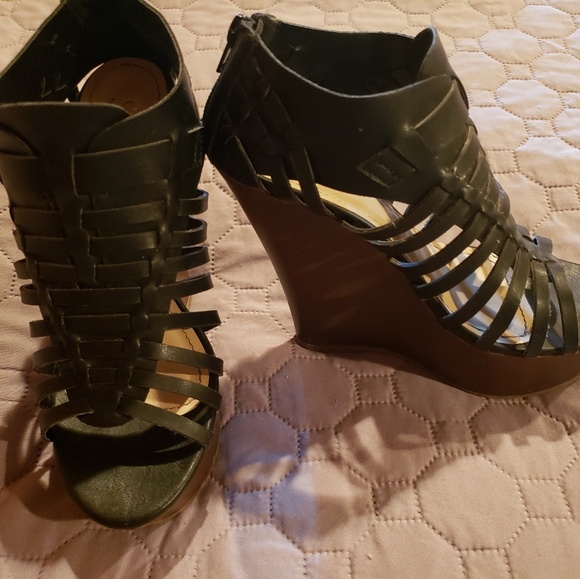 Wedges - Picture 2 of 5